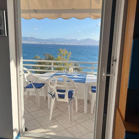 Atlas Apartment With Private Beach And Seaview Blue Loutráki Exterior foto